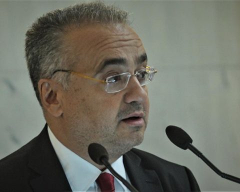 Δημήτρης Βερβεσός, Πρόεδρος Δικηγορικού Συλλόγου Αθηνών